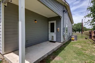 855 Aspen Ln, Cottonwood Shores, TX 78657 - Photo 32