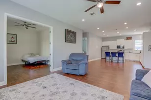 855 Aspen Ln, Cottonwood Shores, TX 78657 - Photo 10