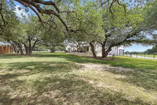 104 Green Branch Ct, Liberty Hill, TX 78642 - Photo 40