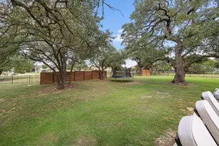 104 Green Branch Ct, Liberty Hill, TX 78642 - Photo 38