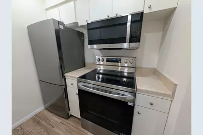 7801 Shoal Creek Boulevard #144, Austin, TX 78757 - Photo 8