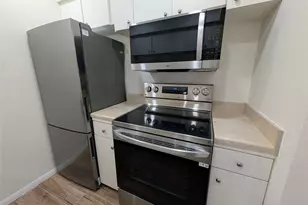 7801 Shoal Creek Blvd, Austin, TX 78757 - Photo 8