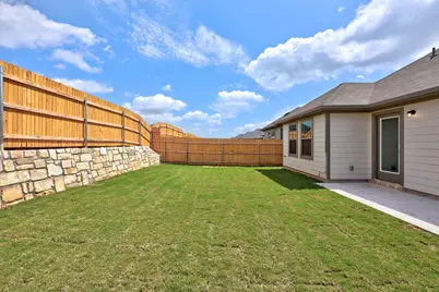 204 Hornet Street, Elgin, TX 78621 - Photo 28