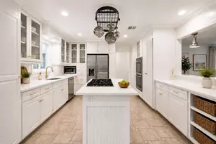 2404 Westover Rd, Austin, TX 78703 - Photo 4
