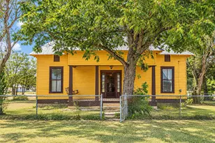 115 N Lockhart St, Paige, TX 78659 - Photo 1