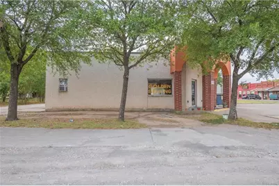 100 E Parsons Street, Manor, TX 78653 - Photo 6