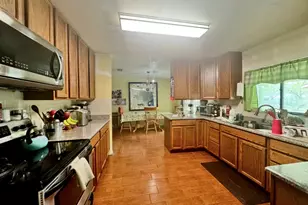 206 Loesch Dr, Elgin, TX 78621 - Photo 12