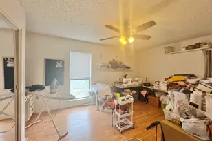 206 Loesch Dr, Elgin, TX 78621 - Photo 22