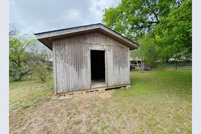 206 Loesch Drive, Elgin, TX 78621 - Photo 28