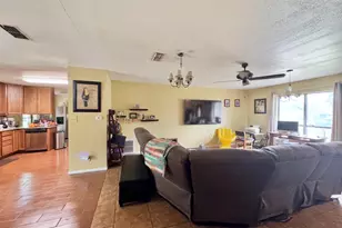 206 Loesch Dr, Elgin, TX 78621 - Photo 16