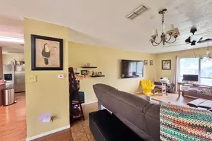 206 Loesch Dr, Elgin, TX 78621 - Photo 8