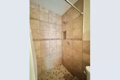 206 Loesch Drive, Elgin, TX 78621 - Photo 20