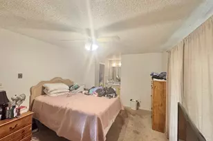 206 Loesch Dr, Elgin, TX 78621 - Photo 18