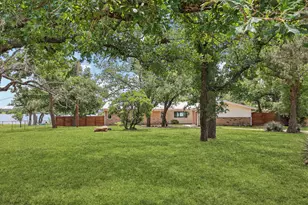 114 Agarita Dr, Burnet, TX 78611 - Photo 4