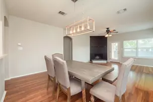 115 N Brown St, Hutto, TX 78634 - Photo 8