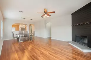 115 N Brown St, Hutto, TX 78634 - Photo 6