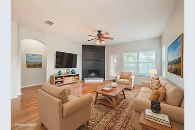 115 N Brown Street, Hutto, TX 78634 - Photo 4