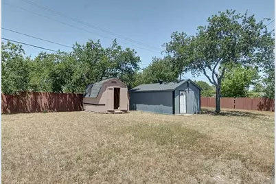 726 Kimbrough Street, White Settlement, TX 76108 - Photo 18