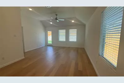 176 Hornet Street, Elgin, TX 78621 - Photo 8