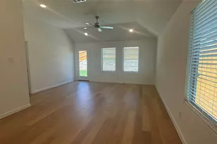 176 Hornet St, Elgin, TX 78621 - Photo 8