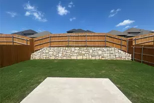 176 Hornet St, Elgin, TX 78621 - Photo 20