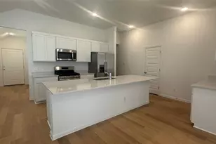 176 Hornet St, Elgin, TX 78621 - Photo 6