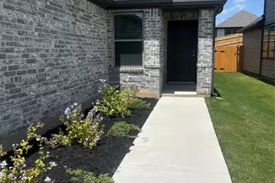 176 Hornet St, Elgin, TX 78621 - Photo 2