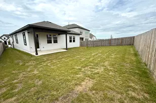 8510 Red Bottle Brush Rd, Lago Vista, TX 78645 - Photo 6