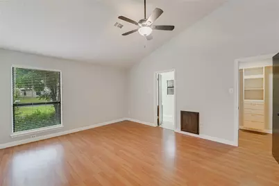 8106 Chainfire Cove, Austin, TX 78729 - Photo 14
