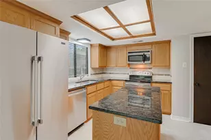 8106 Chainfire Cove, Austin, TX 78729 - Photo 10