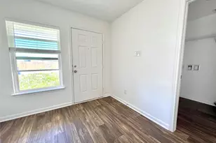 4130 Trail de Paris, New Braunfels, TX 78132 - Photo 2