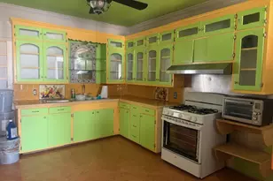 600 Pecan Ave, Luling, TX 78648 - Photo 8