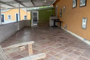 600 Pecan Ave, Luling, TX 78648 - Photo 16