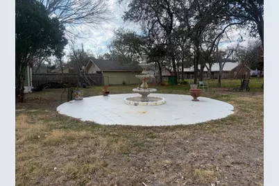 600 Pecan Avenue, Luling, TX 78648 - Photo 22