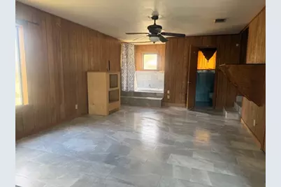 600 Pecan Avenue, Luling, TX 78648 - Photo 12