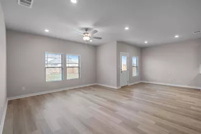 239 Red Tail Hawk Lane, Cedar Creek, TX 78612 - Photo 12