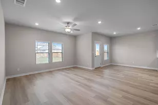 239 Red Tail Hawk Ln, Cedar Creek, TX 78612 - Photo 12