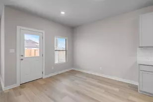 239 Red Tail Hawk Ln, Cedar Creek, TX 78612 - Photo 10