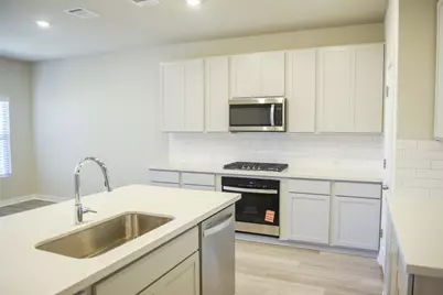 239 Red Tail Hawk Lane, Cedar Creek, TX 78612 - Photo 6