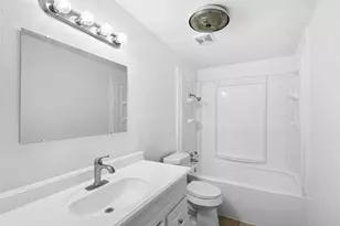 1011 Hackberry St, San Marcos, TX 78666 - Photo 14