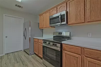 232 Brickyard Lane, Jarrell, TX 76537 - Photo 16
