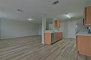 232 Brickyard Ln, Jarrell, TX 76537 - Photo 14