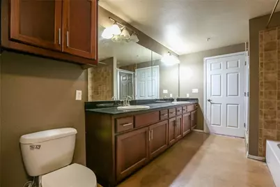 910 W 25th Street #606, Austin, TX 78705 - Photo 14