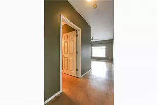 910 W 25th St, Austin, TX 78705 - Photo 18