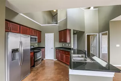 910 W 25th Street #606, Austin, TX 78705 - Photo 2