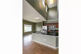 910 W 25th St, Austin, TX 78705 - Photo 6