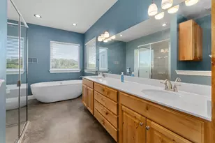 2121 Martin Rd, Dripping Springs, TX 78620 - Photo 14