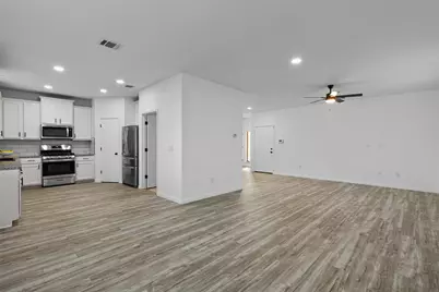 512 Twisted Oaks Lane, Buda, TX 78610 - Photo 6