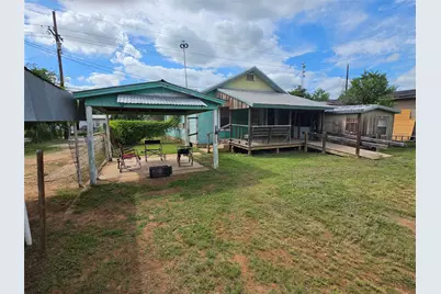 1510 A Street, Floresville, TX 78114 - Photo 6