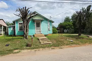 1510 A St, Floresville, TX 78114 - Photo 30